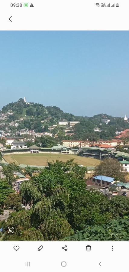 Kelum Homestay Kandy Exterior photo