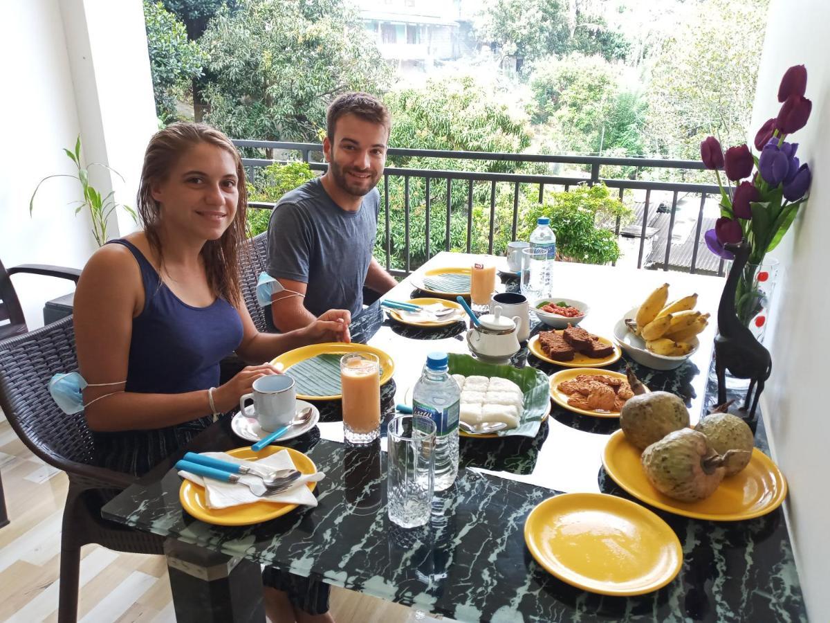 Kelum Homestay Kandy Exterior photo