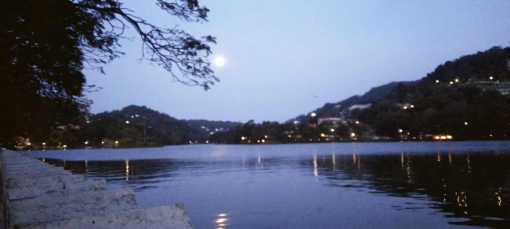 Kelum Homestay Kandy Exterior photo